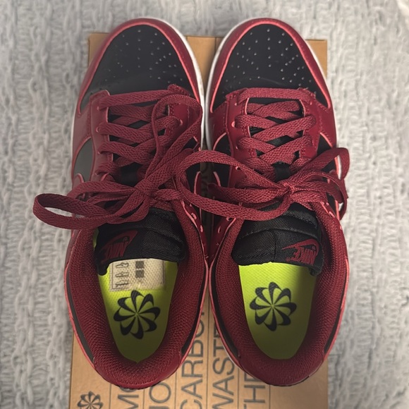 Women’s Nike Dunk Low Next Nature Team Red Black - Picture 5 of 9